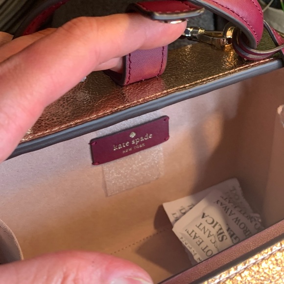 Authentic KATE SPADE Leather gift wrap magnetic snap Crosby/Satchel - Picture 11 of 16